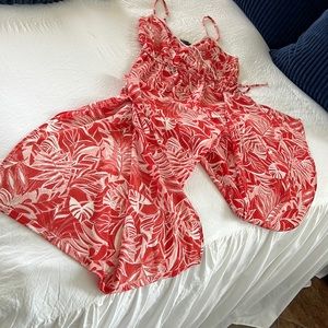 Super cute light weight Romper